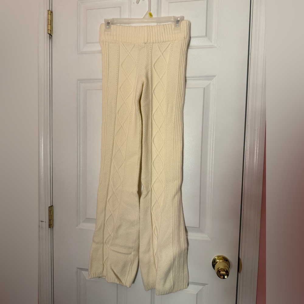 Edikted Ivory Knitwear